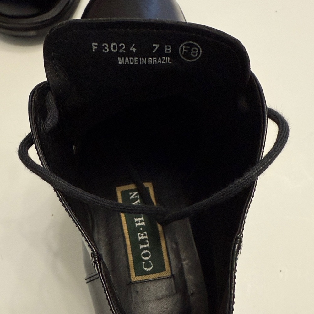 Cole Haan Sleek Black Chukka Boots size 7 - Picture 2 of 6